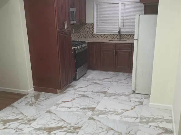 623 E 84th St #2, Brooklyn, NY 11236