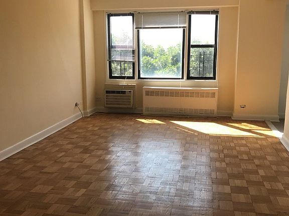 5th image of 12360 83rd Ave APT 11N