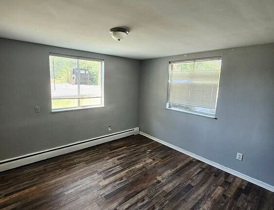 5th image of 125 Starling Rd #15