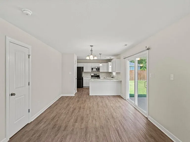 1109 Carteret Manor Dr — Photo 7