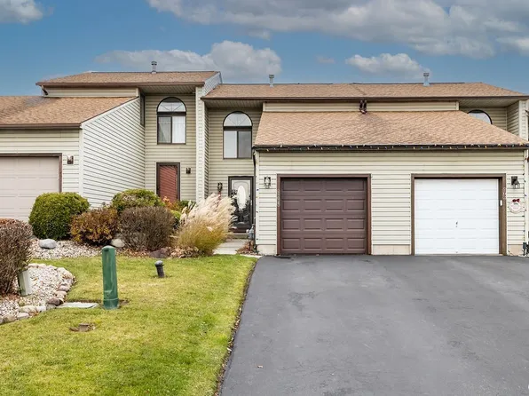 104 Lookout Cir, Syracuse, NY 13209