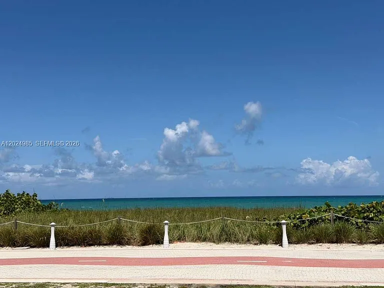 5313 Collins Ave #1109 — Photo 11