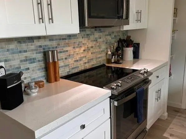 2033 S Seacrest Blvd APT D, Boynton Beach, FL 33435