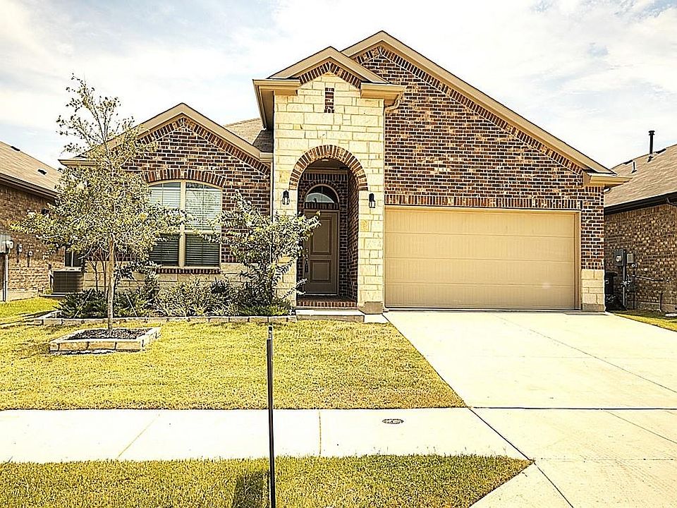 1st image of 15832 Caballero Dr