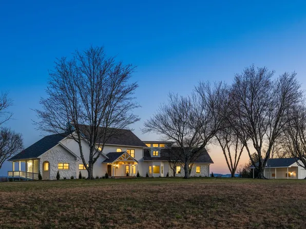 1230 Iron Bridge Rd, Columbia, TN 38401