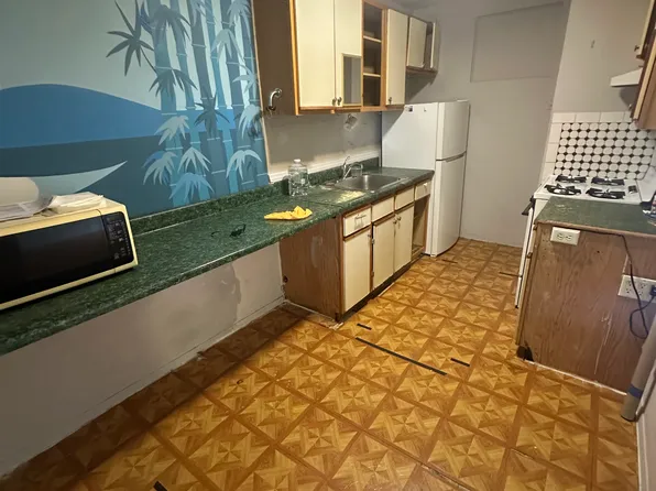 611 Banner Avenue image 3 of 6