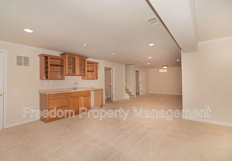 6758 Sutton Oaks Way — Photo 16