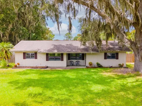 2806 Victory Palm Dr, Edgewater, FL 32141