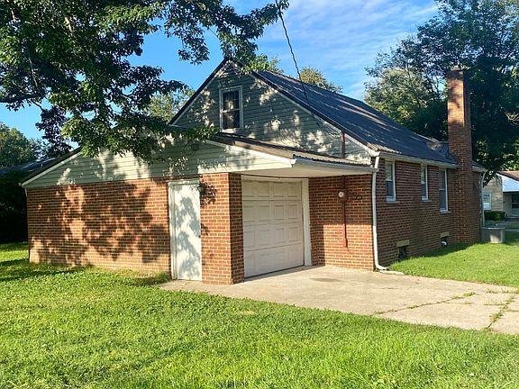 3rd image of 51 Westlawn Ave