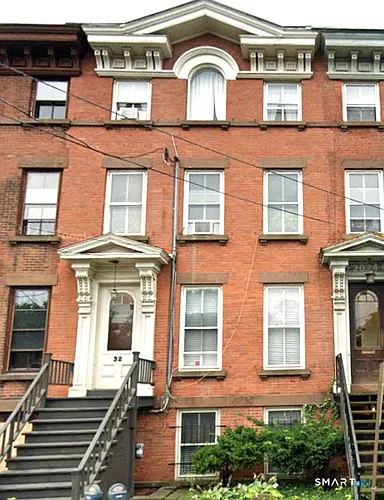 32 Trumbull St #4 Photo 1