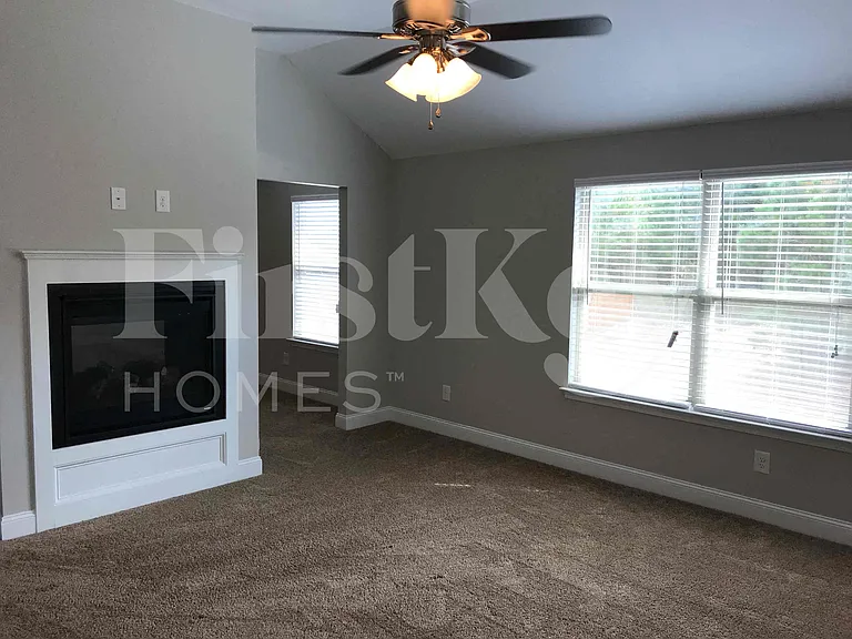 2022 Poplar Falls Ave — Photo 12