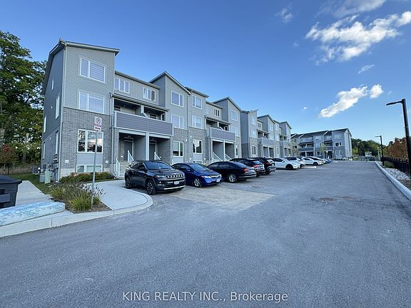 3rd image of 990 Deveron Cres #45