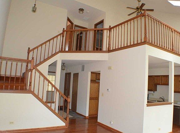 3rd image of 1073 Rockport Dr
