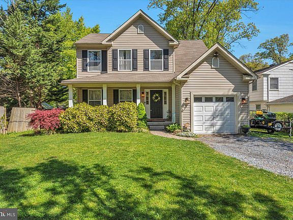 2nd image of 11 Evergreen Rd