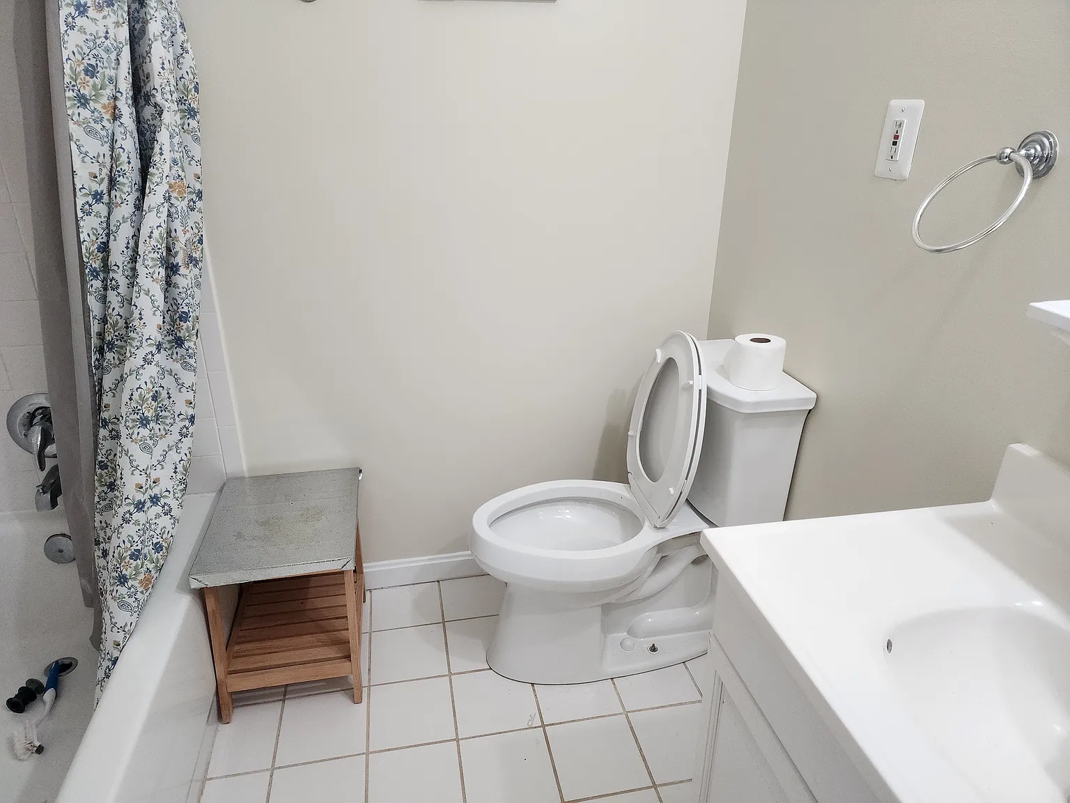 1 bed, 1600 sqft, $1,500 — Photo 3