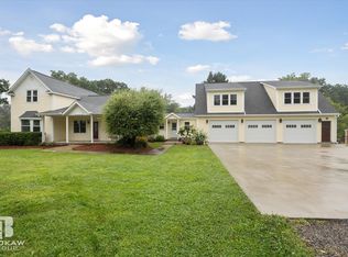 1243 Butcher Rd, Fenton, MI 48430