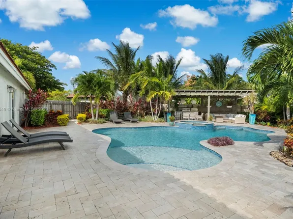 21341 SW 90th Ct, Cutler Bay, FL 33189