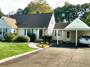 37 Stonybrook Rd, Norwalk, CT 06851