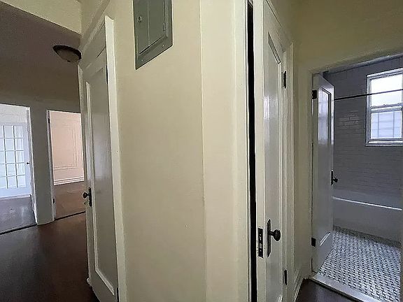5th image of 109-10 Park Ln S #F