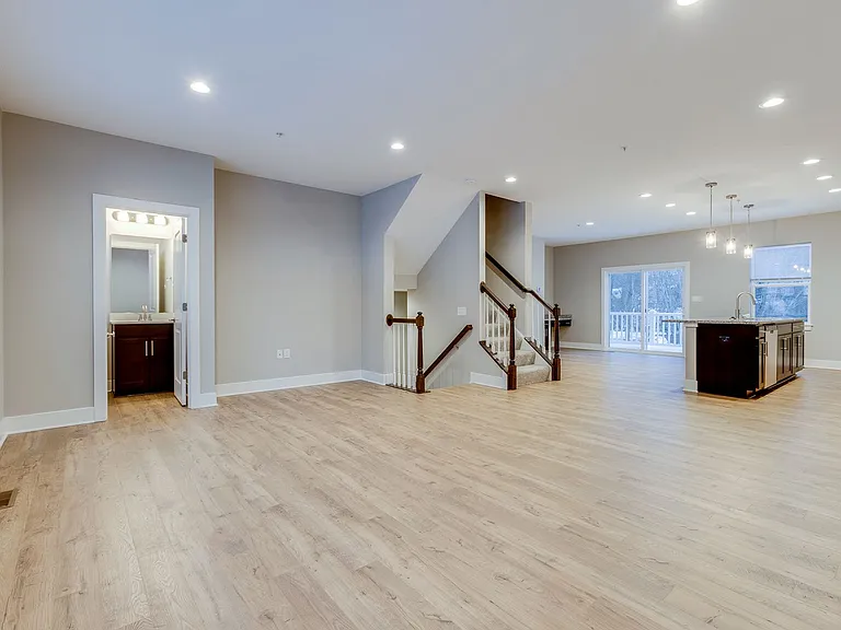 5003 Stefano Dr — Photo 3