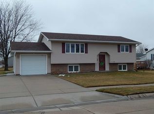 4625 29th St, Columbus, NE 68601