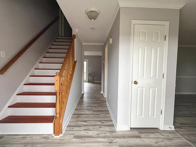 15116 Serbian Ln — Photo 3