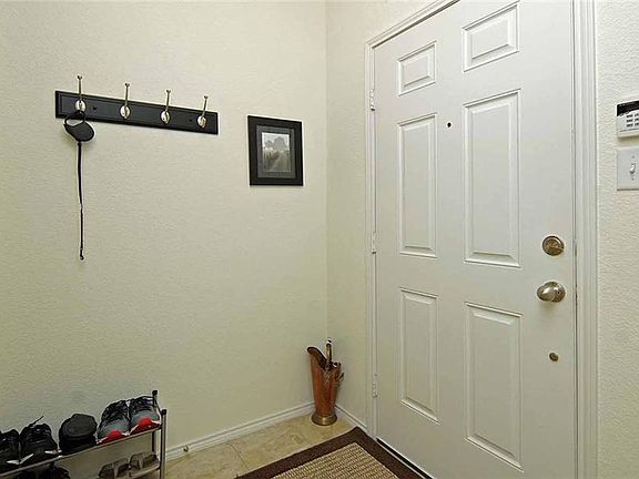 4th image of 3909 Winter Springs Dr