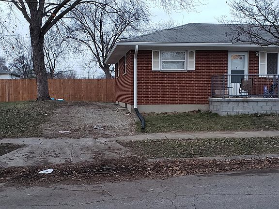 3rd image of 2107 Grand Ave