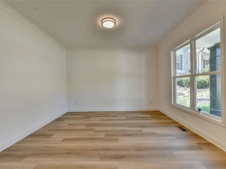 9135 Fox Trail Ln — Photo 6