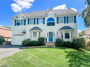 9 Knoll Rd, Boonton, NJ 07005