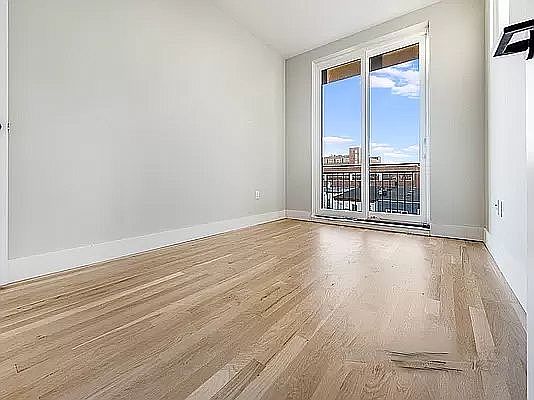 5th image of 111 Troutman St APT 4B