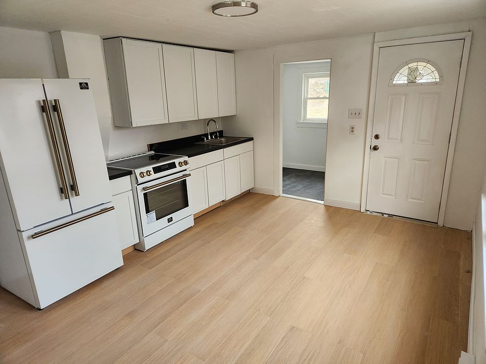 Kitchen/Laundry