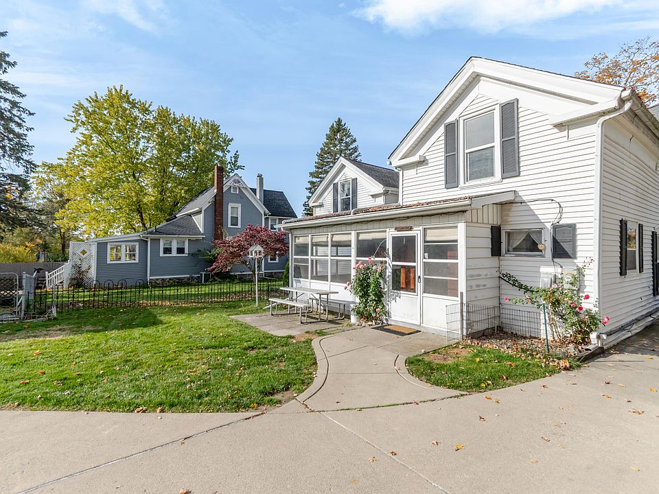 415 S Walnut St, photo 4