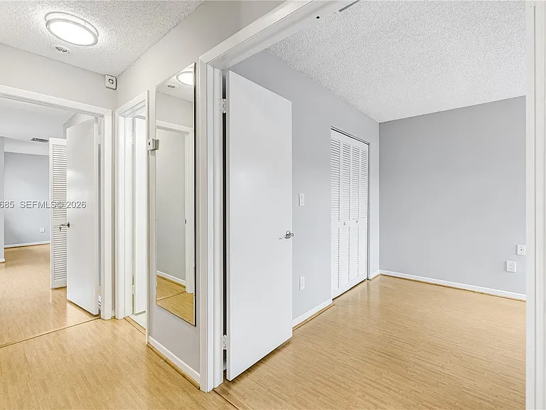 11301 SW 4th St — Photo 12