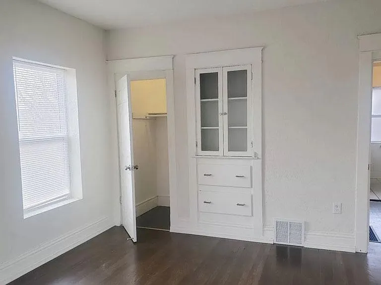 716 Gladstone Ave #2 — Photo 9