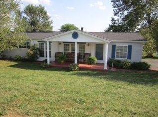 2263 Goshen Rd, Winchester, KY 40391