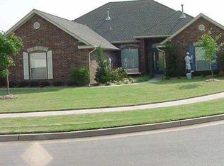 16824 Halbrooke Rd, Edmond, OK 73003