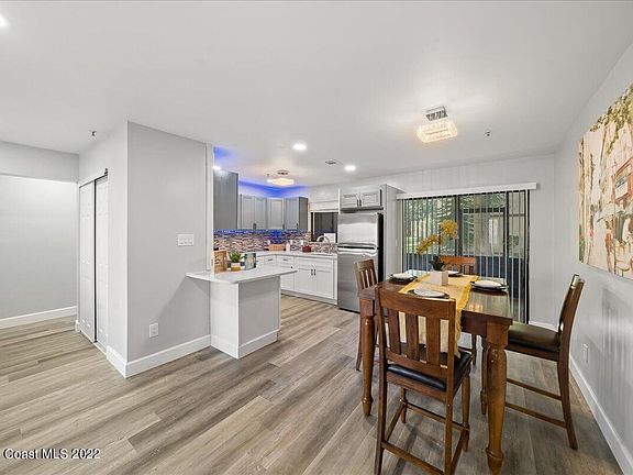 2nd image of 7820 Shadowood Dr APT 306