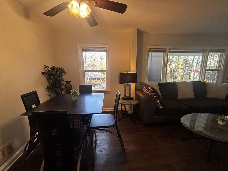 269 Florida Ave SW — Photo 4