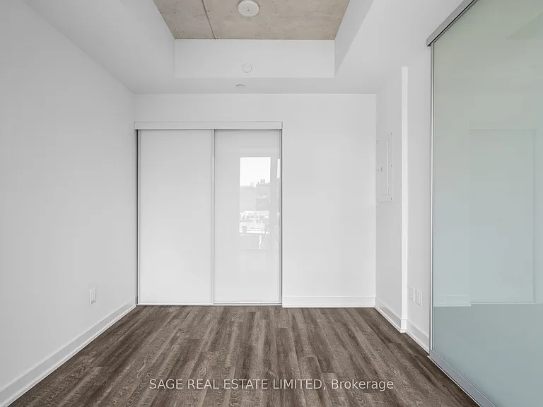 665 Queen St E #514 — Photo 15