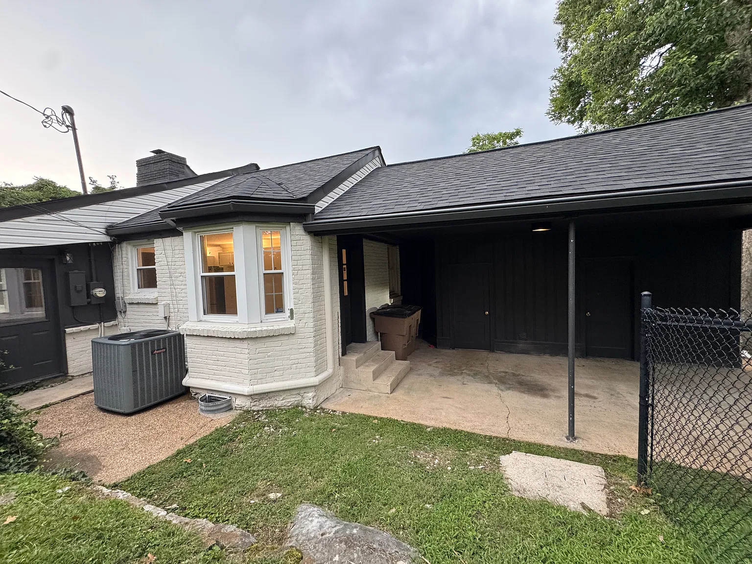 3 bed, 1.5 bath, 1573 sqft, $2,900 — Photo 3