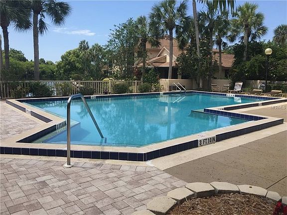 4th image of 2078 Oakridge Cir #2078