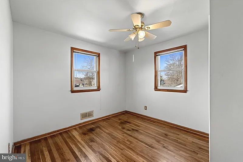 Thumbnail 15