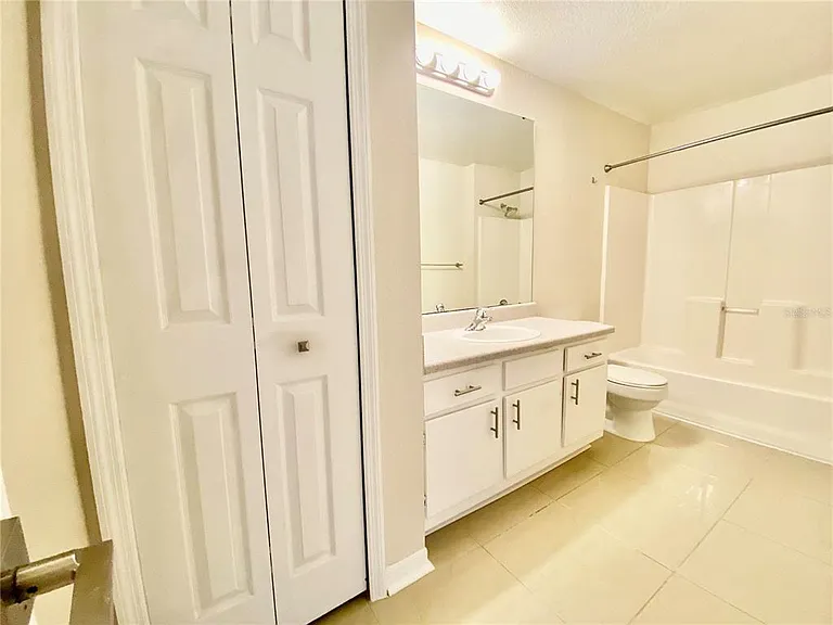 5467 Vineland Rd #6301 — Photo 29