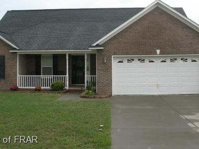 196 Sandspur Ct, Raeford, NC, 28376