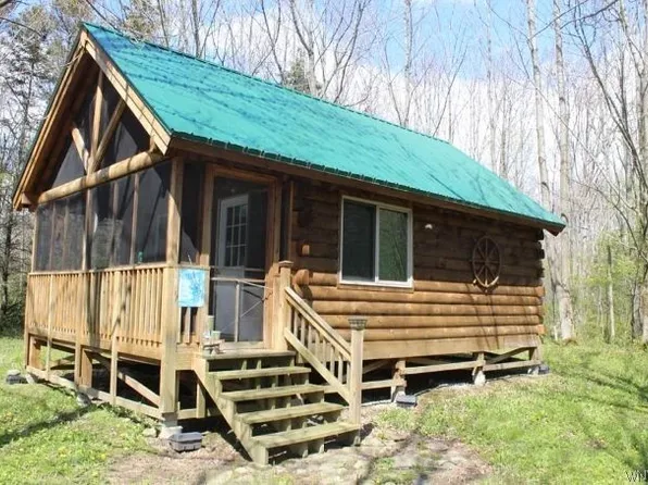 330 Cummings Rd, Pulaski, NY 13142