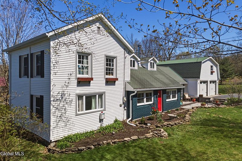 3rd image of 187 E Shore Road