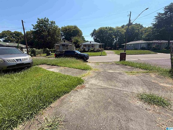 5th image of 3624 Virginia Ave