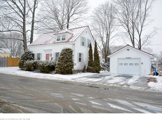 41 Grace St, Rockland, ME 04841