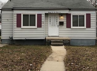 25232 Leach St, Roseville, MI 48066